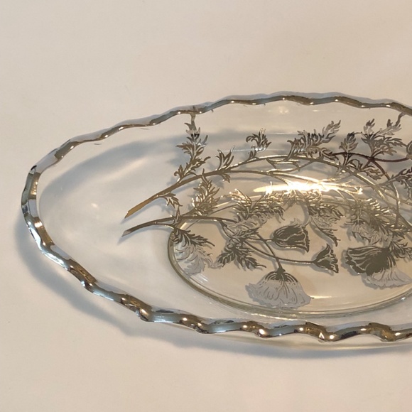 Silver City Glass Co. Oval Poppy Dish - Picture 5 of 9